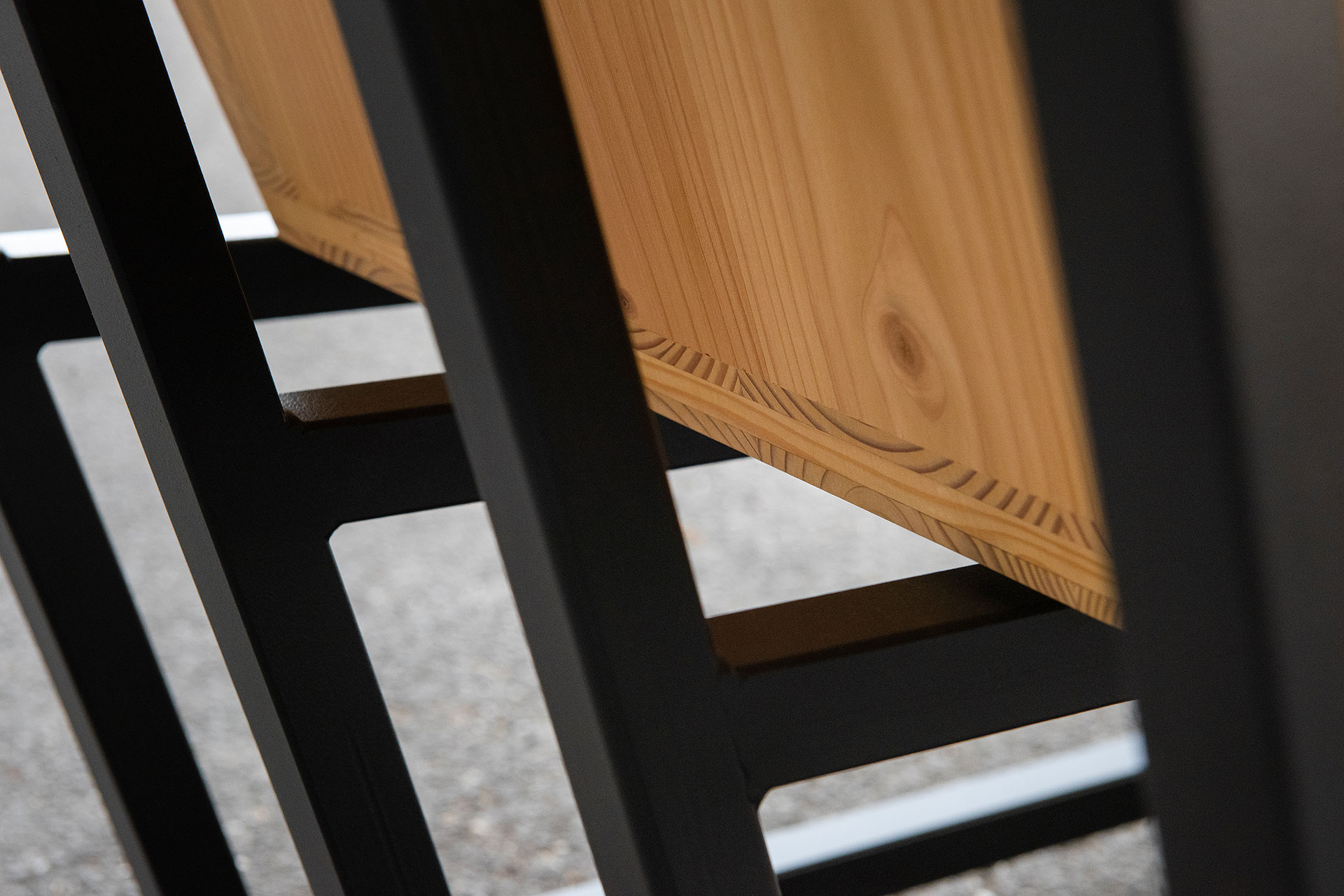 L'armature en métal du design de produit SAM exposée en détails.