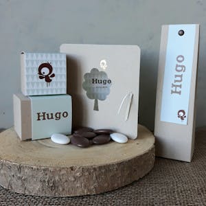 Doopsuiker en geboortekaartje voor Hugo