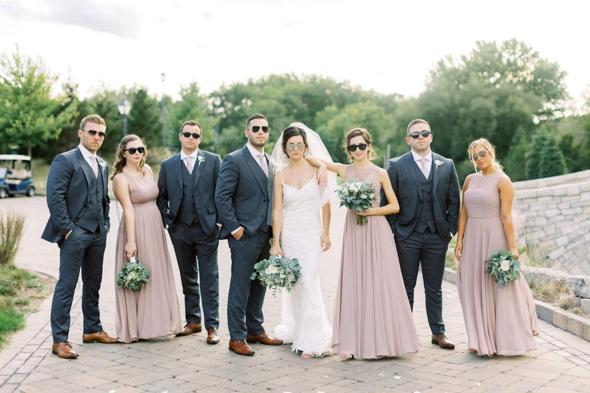 Can I Wear Sunglasses with My Wedding Day Look?