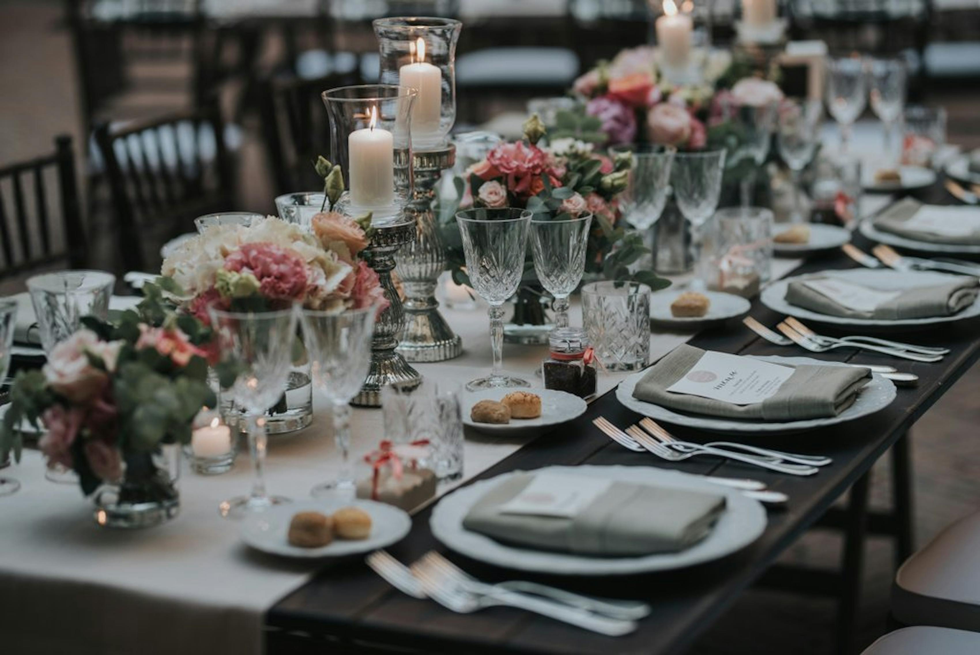 pastel wedding flowers