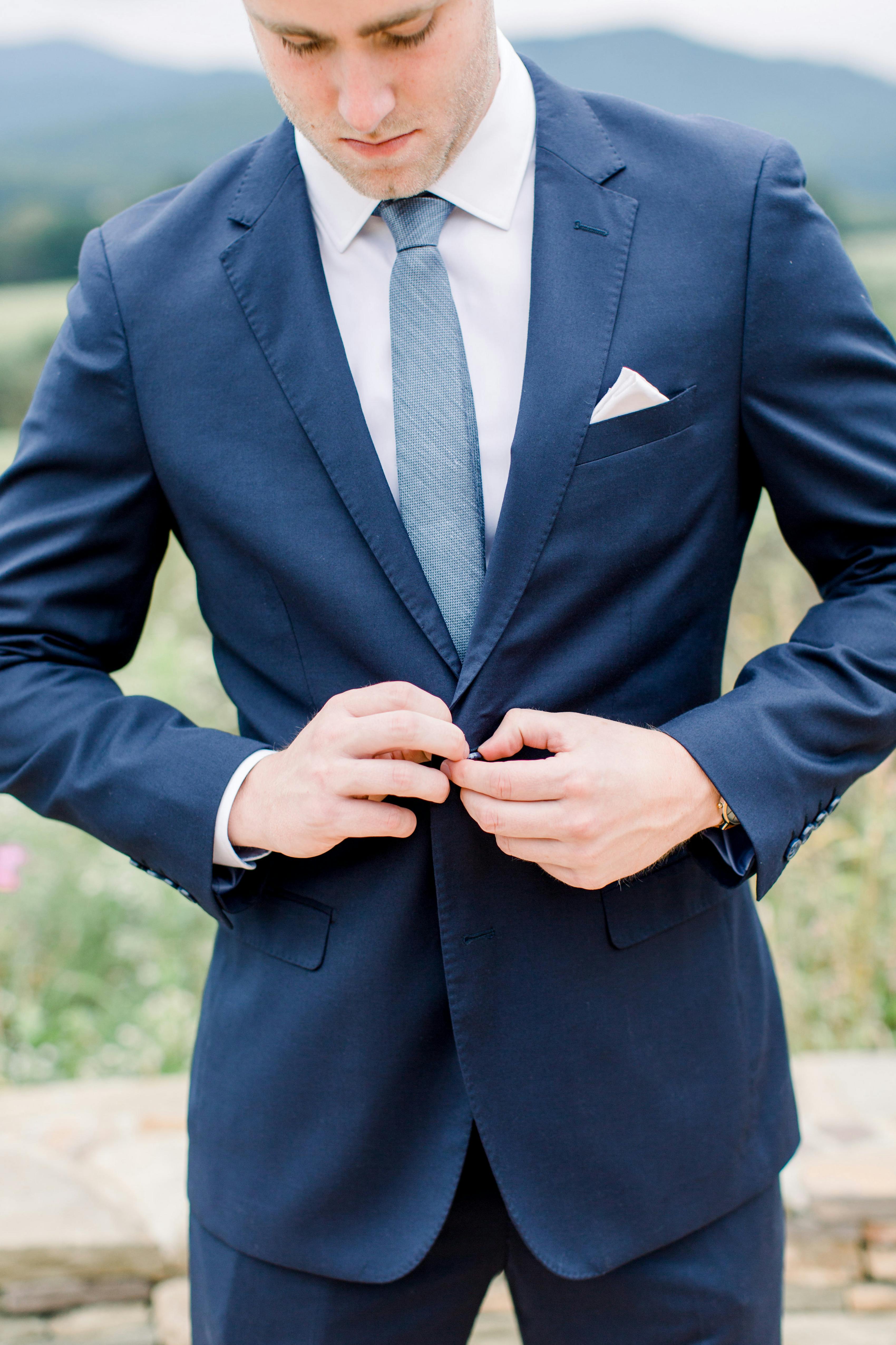 Navy blue wedding suits for men