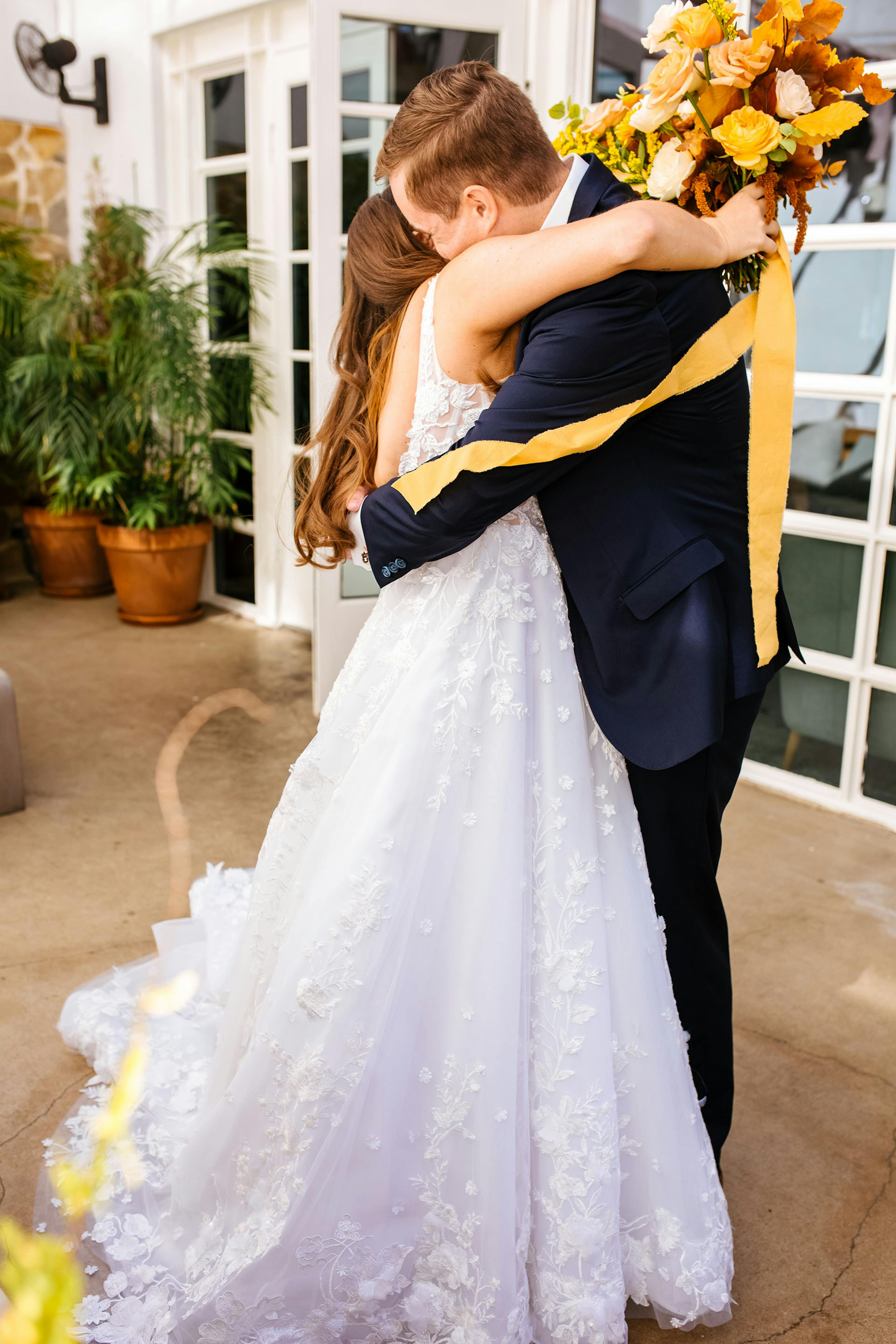 blue and gold wedding colors