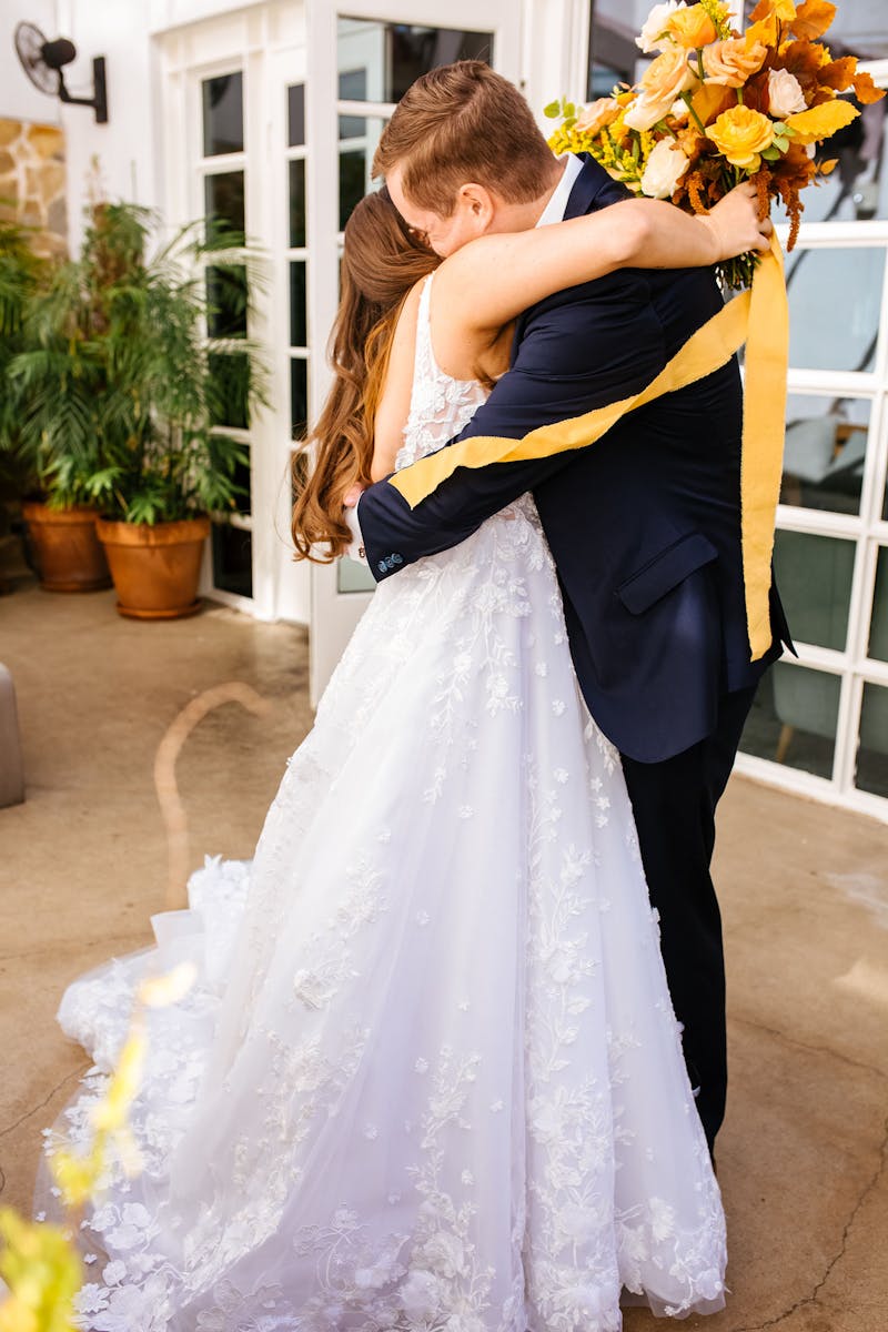 blue and gold wedding colors