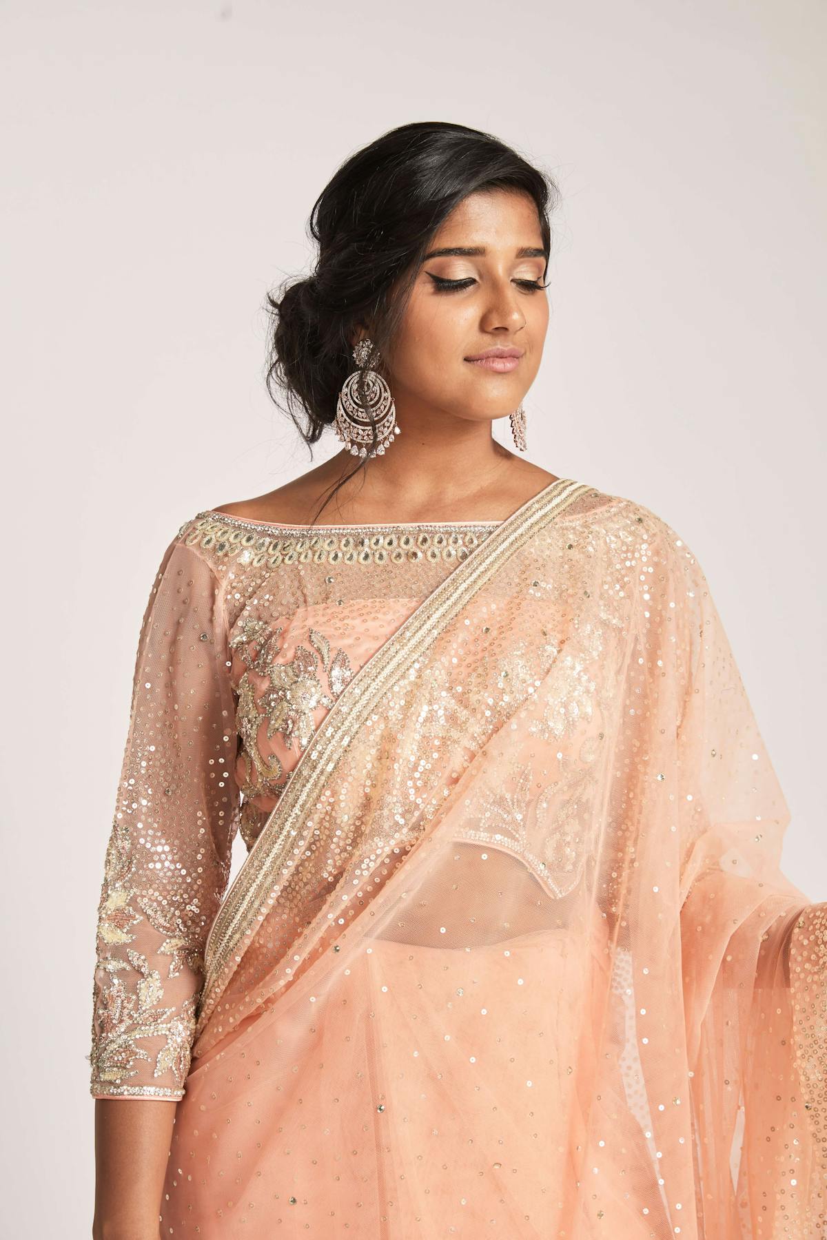 how to accessorize your outfit for a south asian wedding