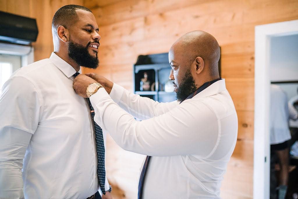 Wedding photos ideas for the groom and groomsmen