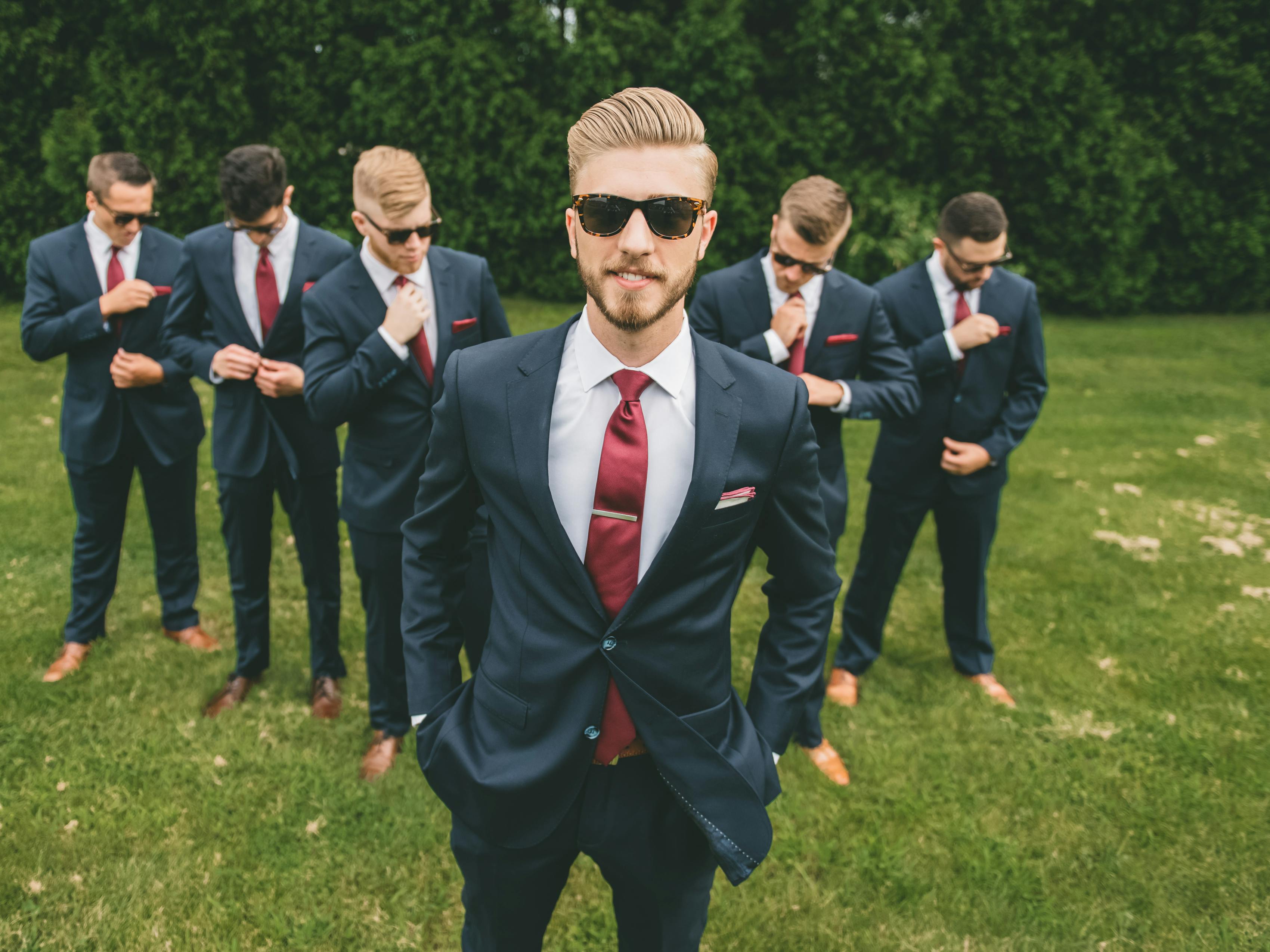 Navy blue wedding suits for men