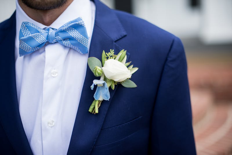 Brilliant blue wedding suits for men