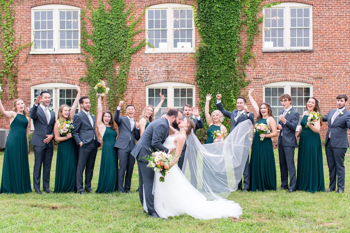Seven wedding party photos ideas