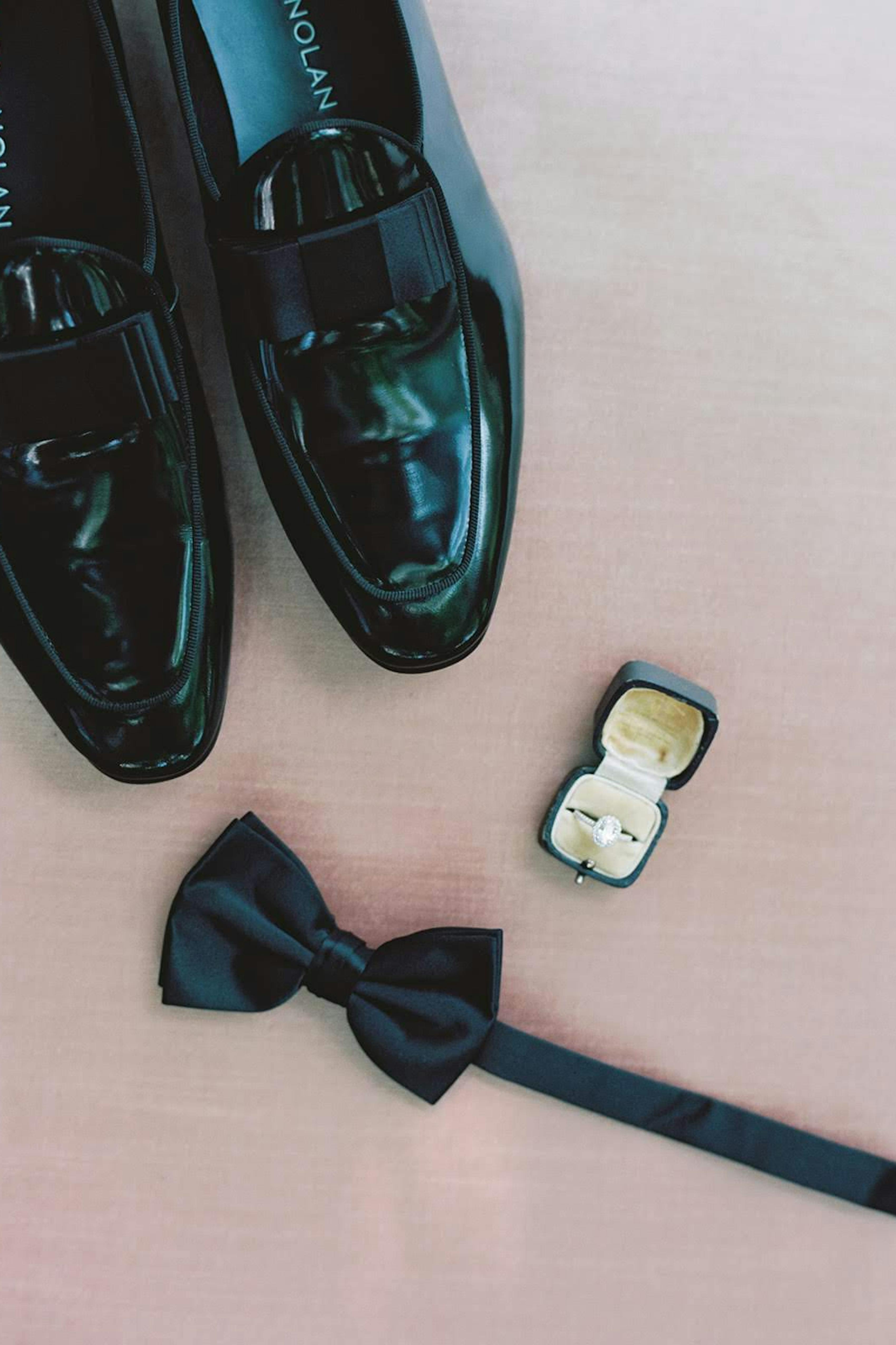 How to decide between a suit vs tuxedo for your wedding