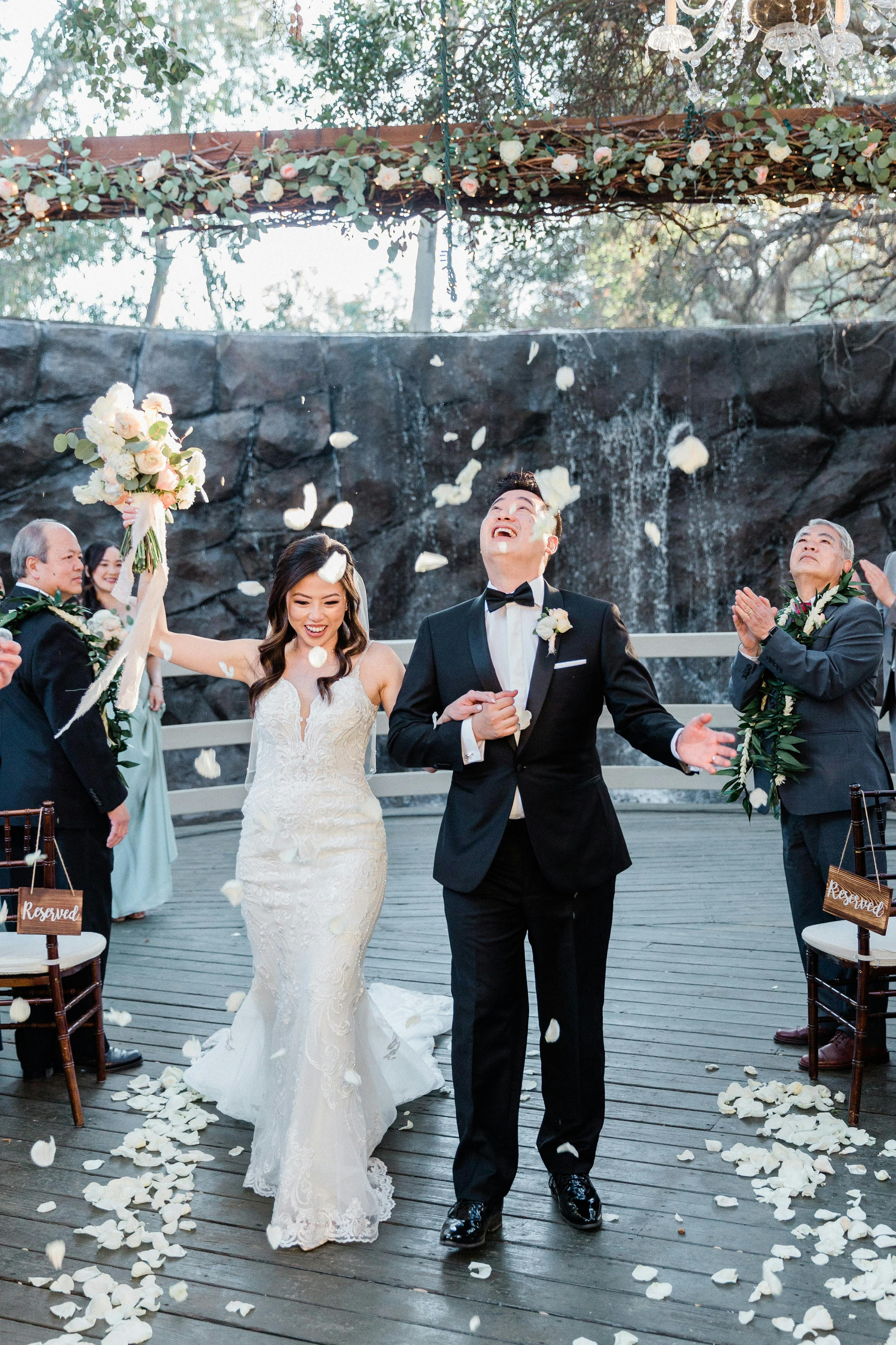spring wedding ceremony ideas
