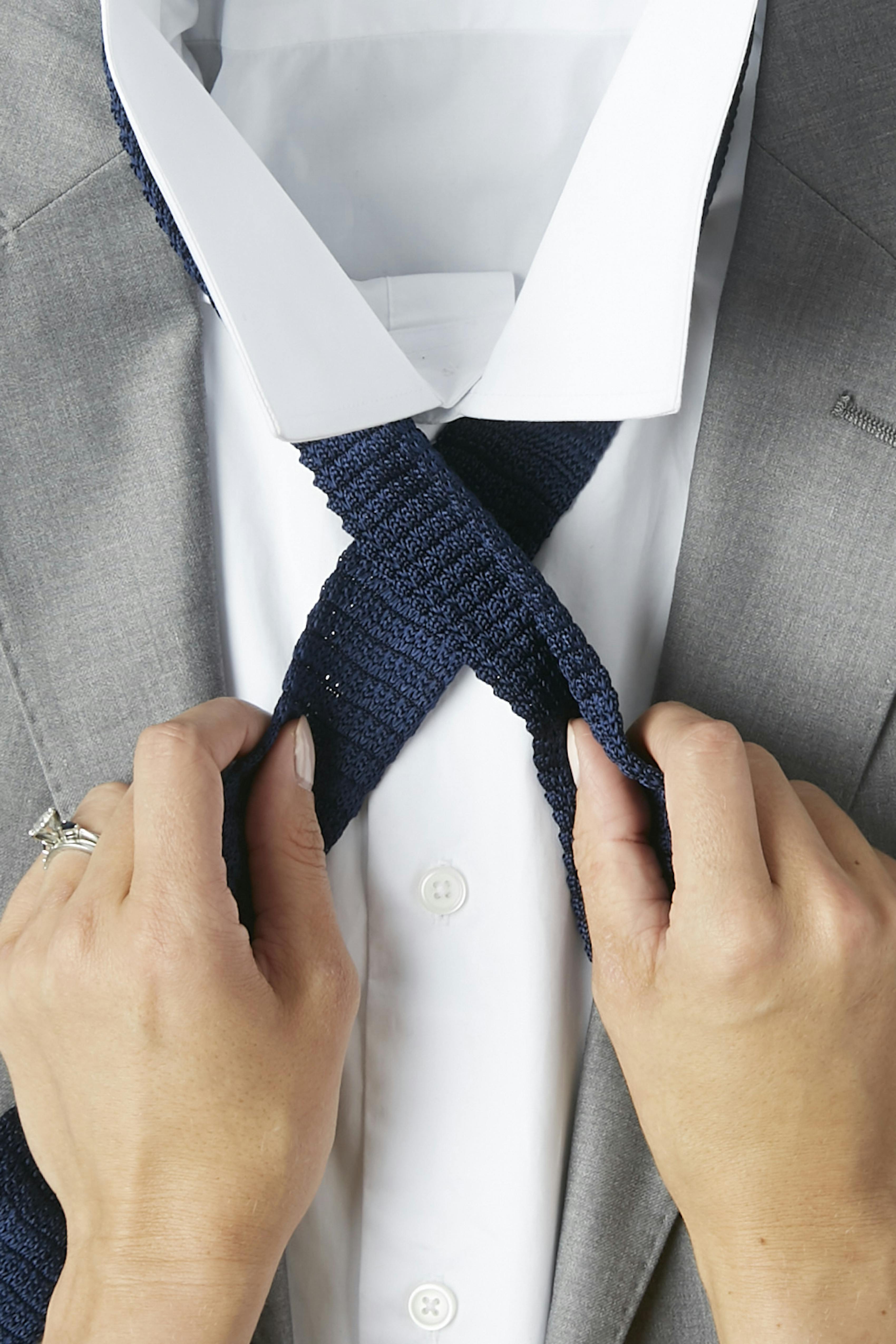how to wear knit ties with your wedding attire for men