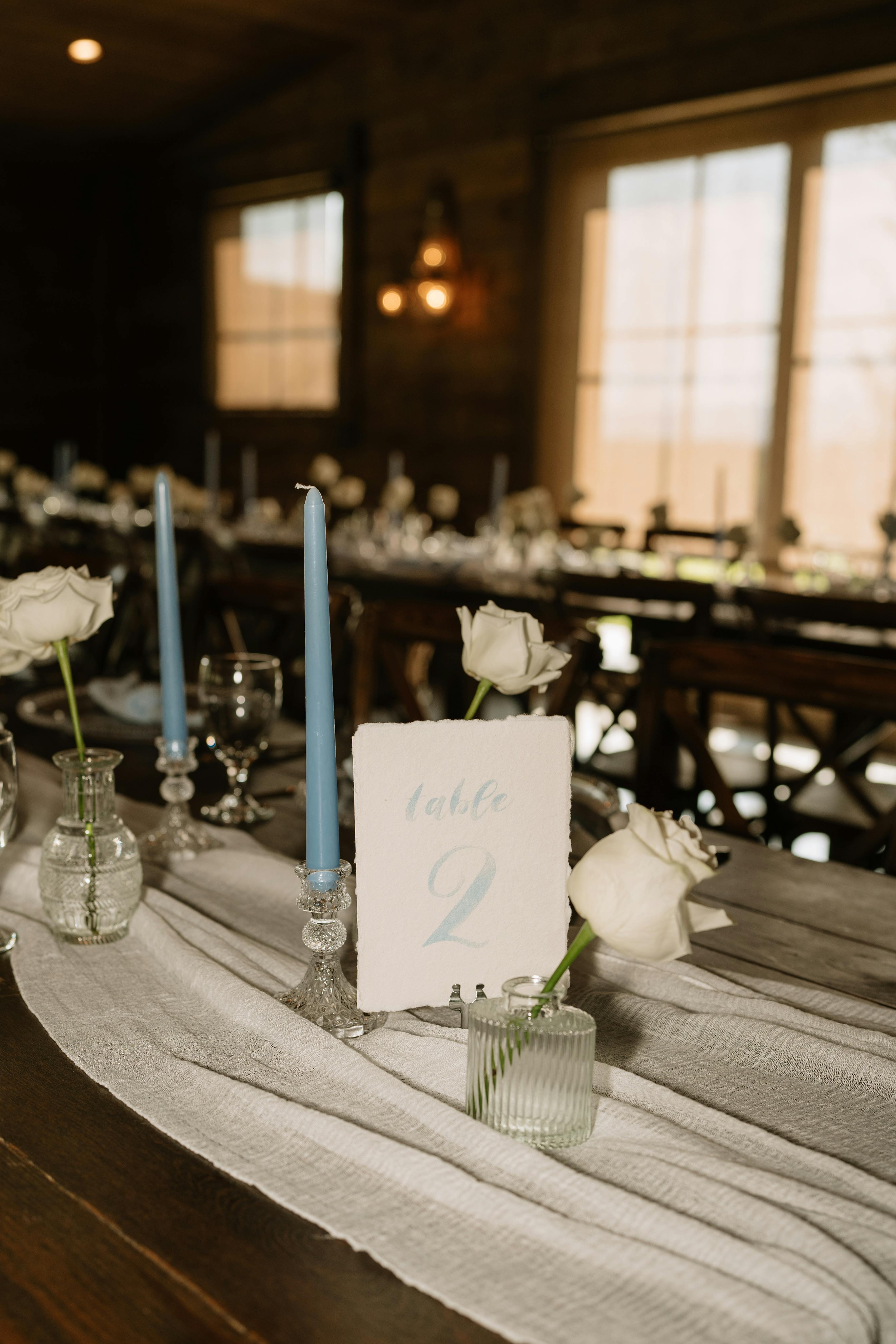 White and blue wedding decor tablescape
