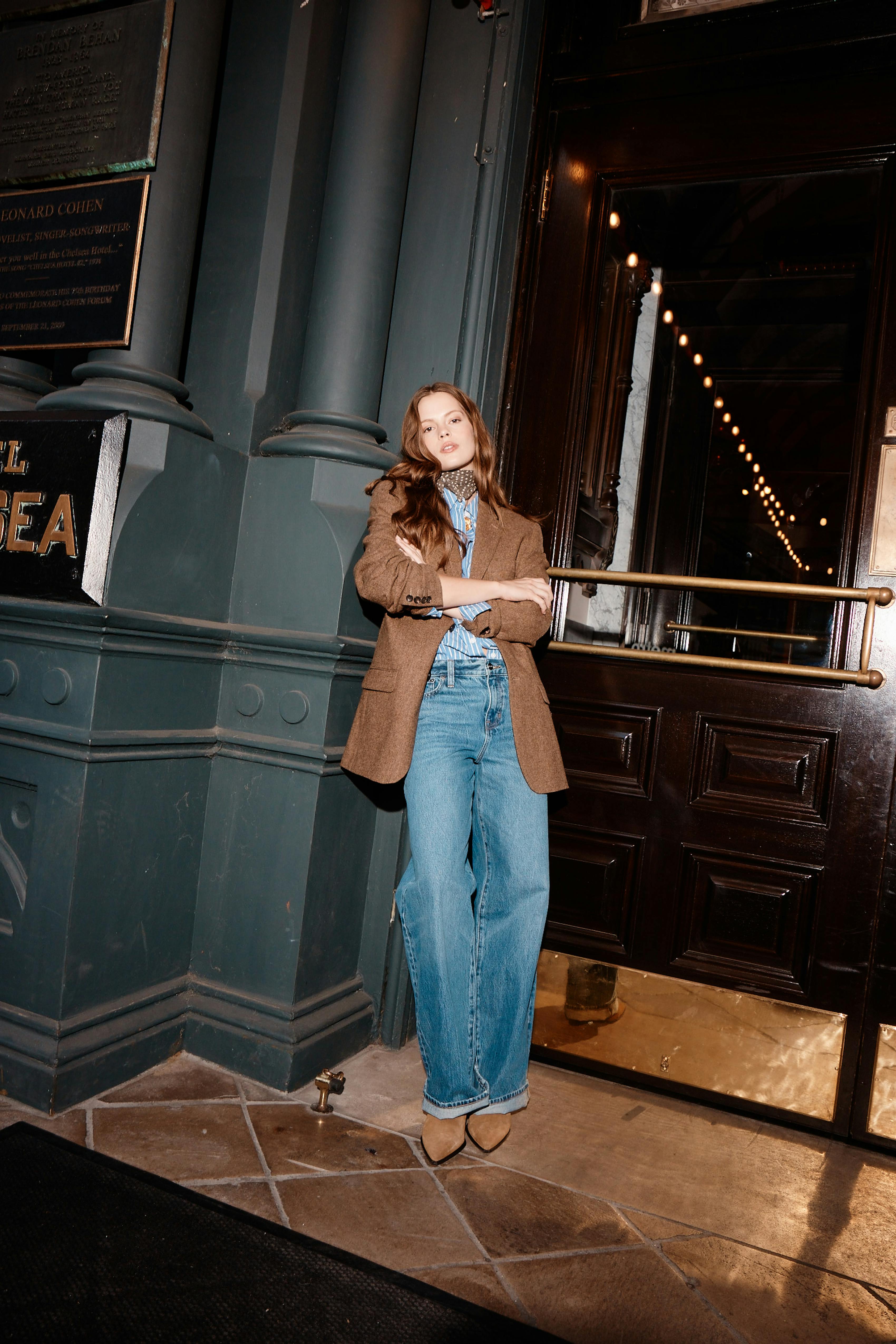 Women's tweed blazer trendy outfit with jeans and tan suede Chelsea boots
