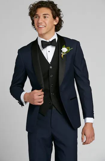 Styling Guide: Top Prom Outfits for Guys | SuitShop