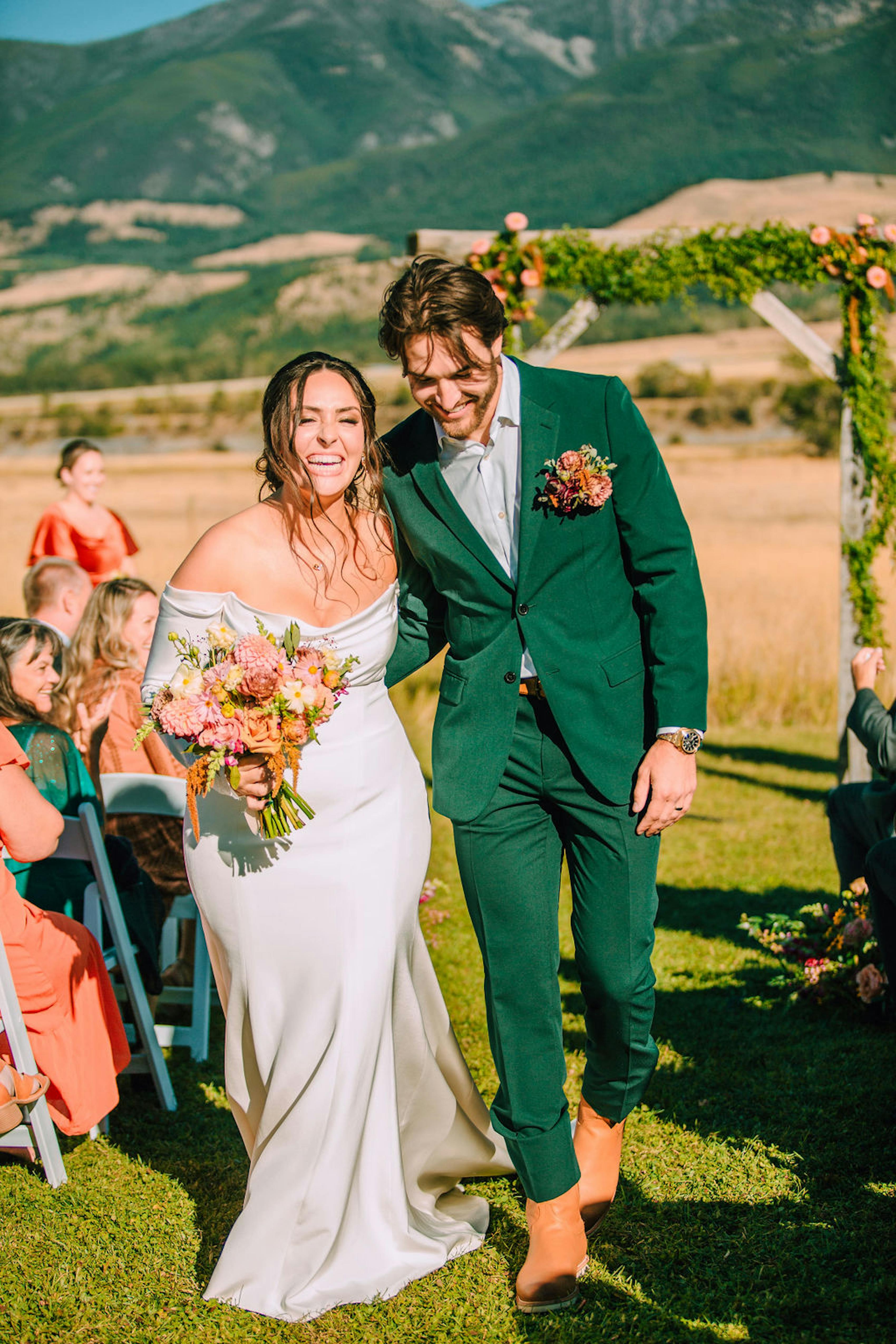 outdoor wedding ceremony 