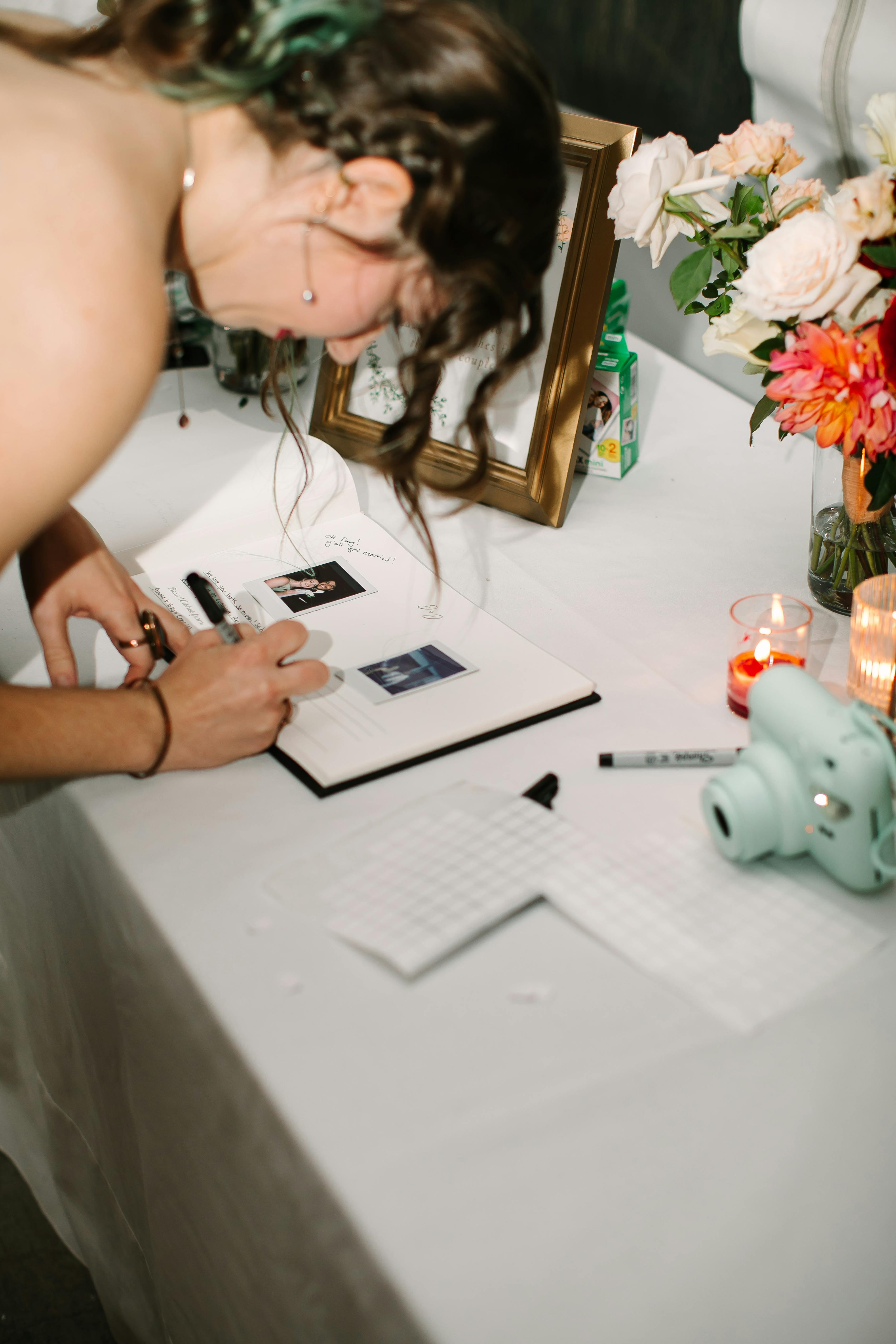 Poloraid wedding guest book with personal messages from the wedding guests.