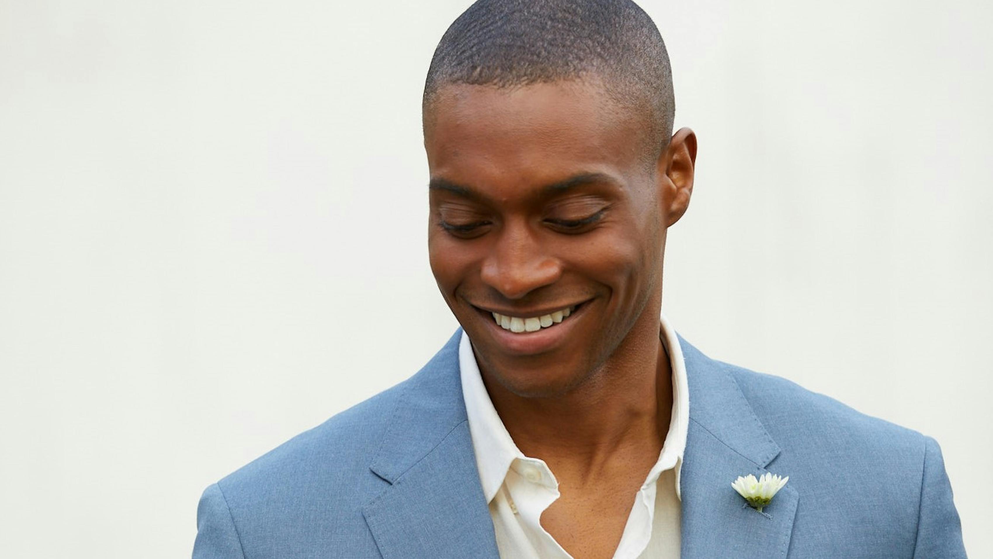 no tie wedding day look