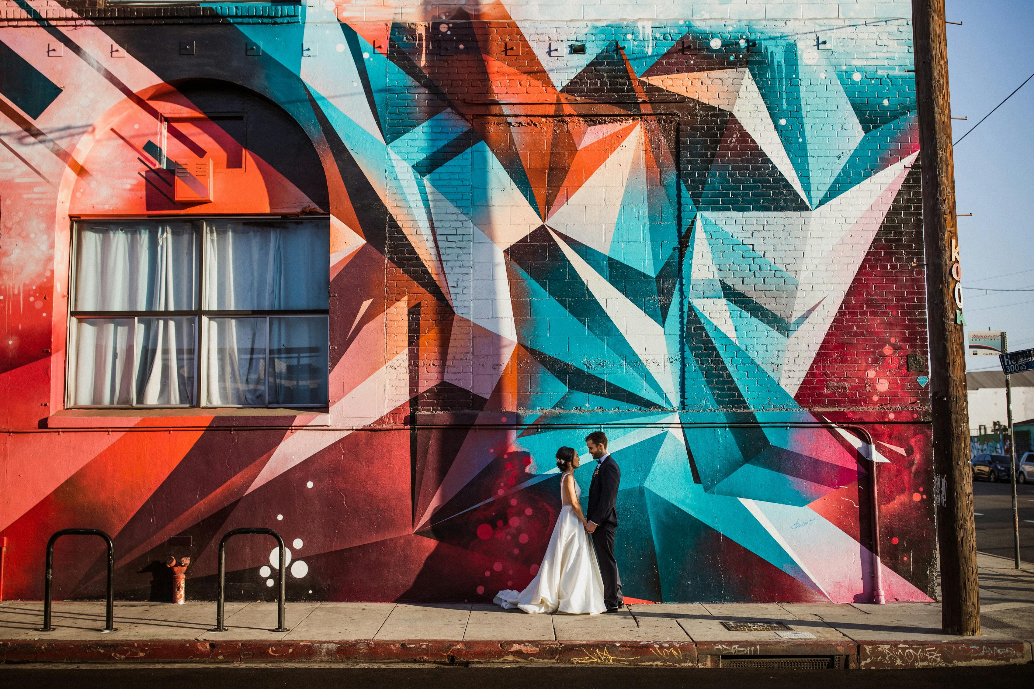mural wedding photo inspiration