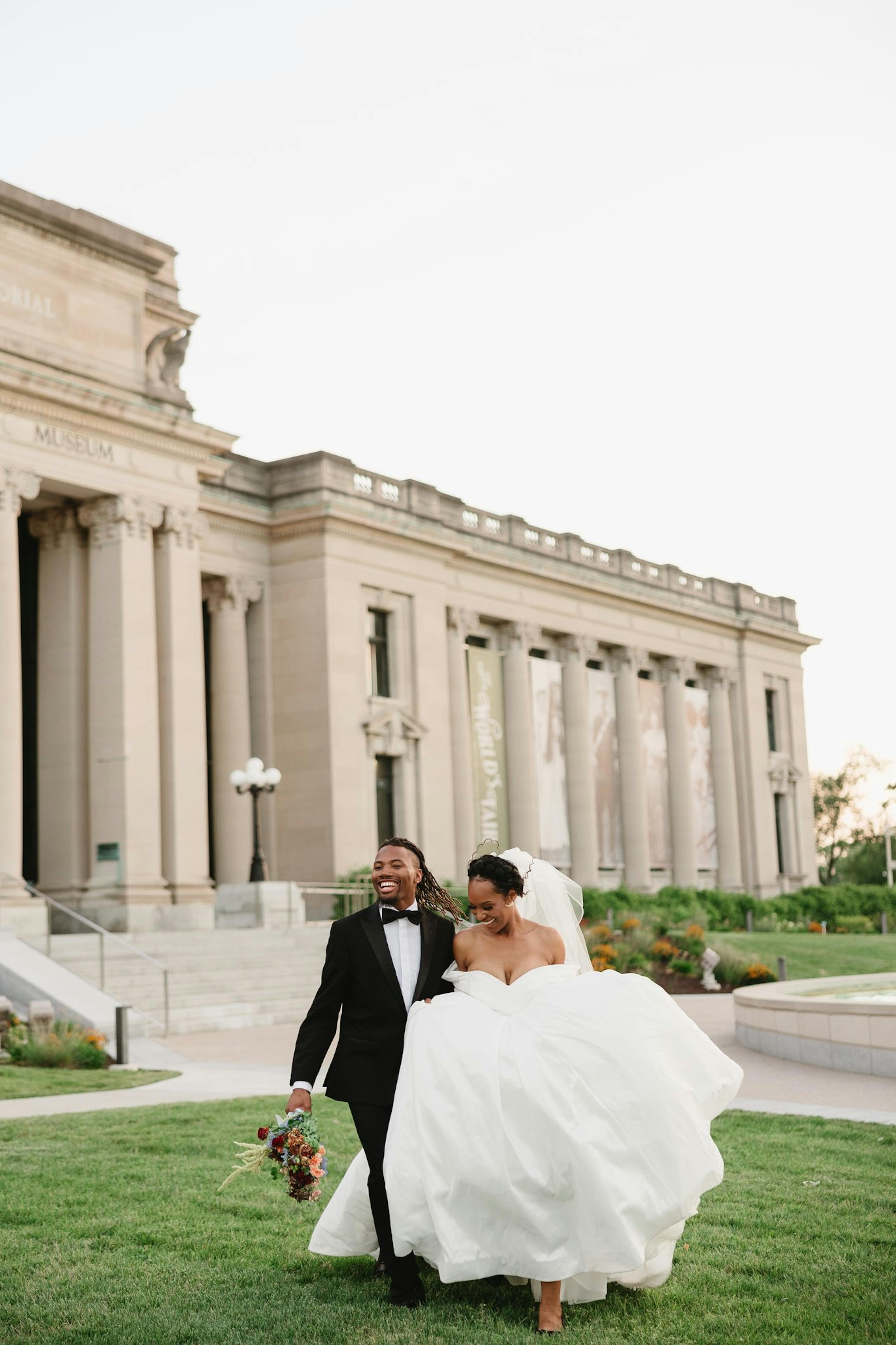 SuitShop wedding at Missouri History Museum