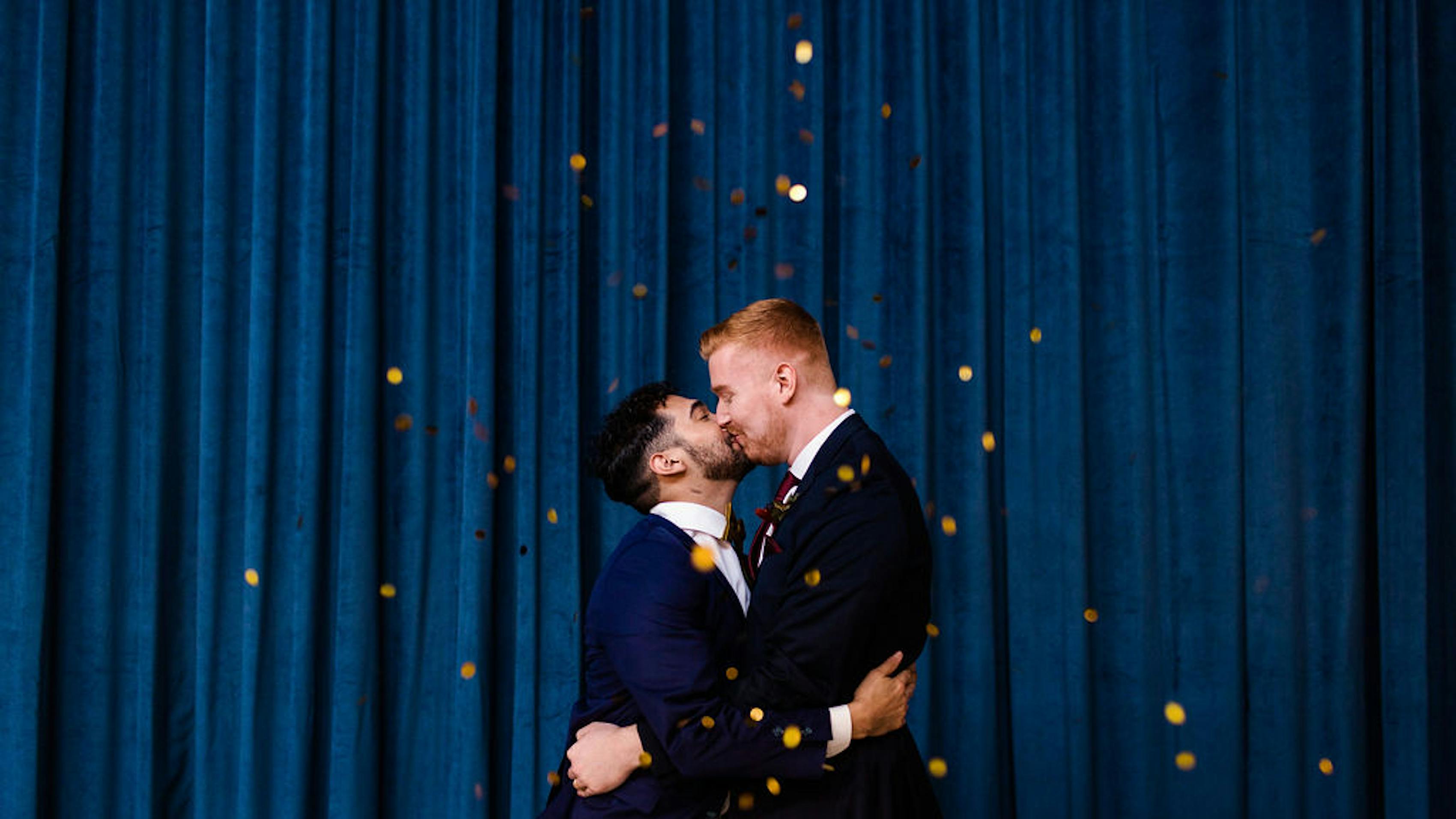 8 Budget-Conscious Tips for Planning a Fab Same-Sex Wedding