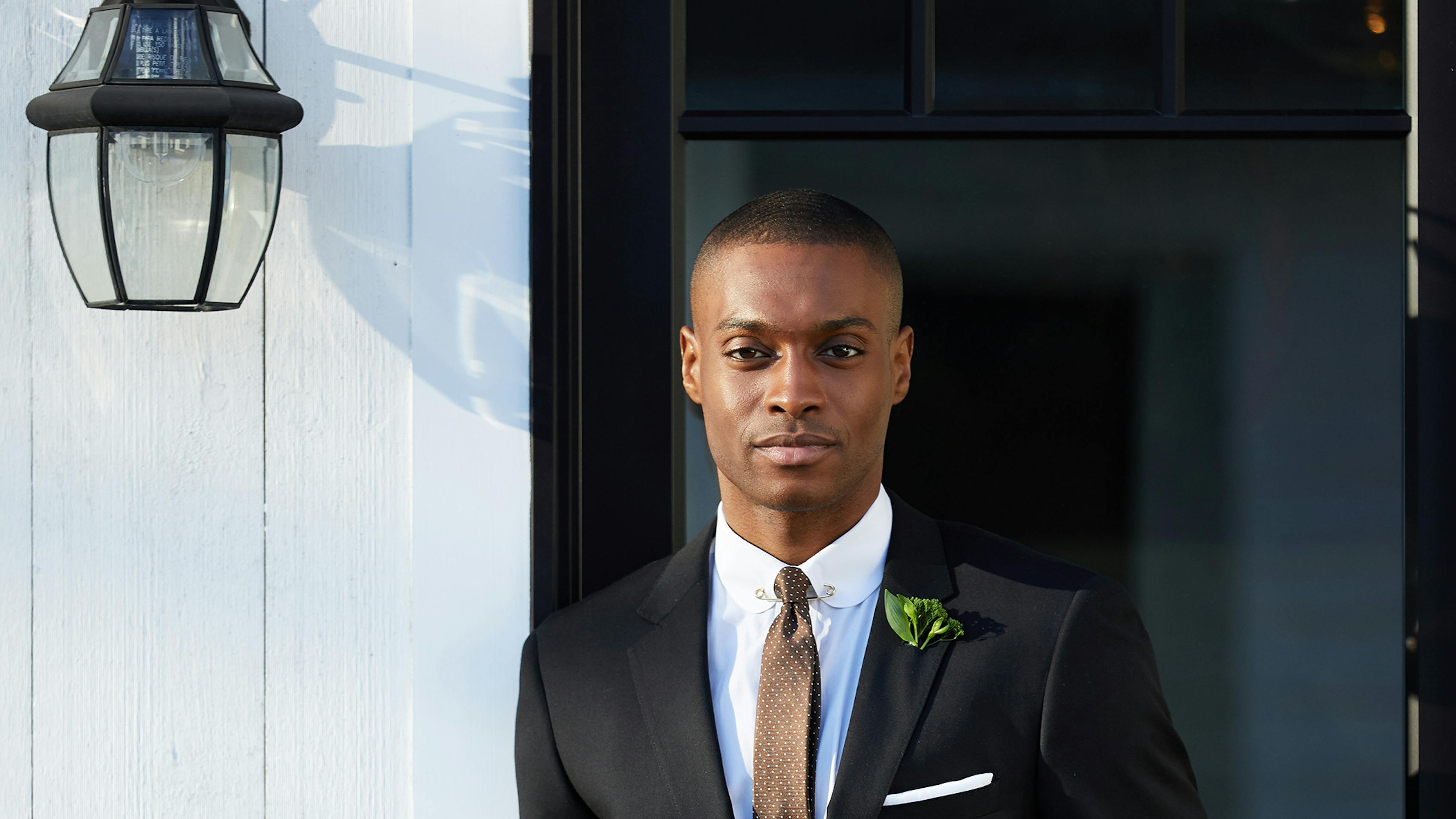 Difference between black tie optional and black tie