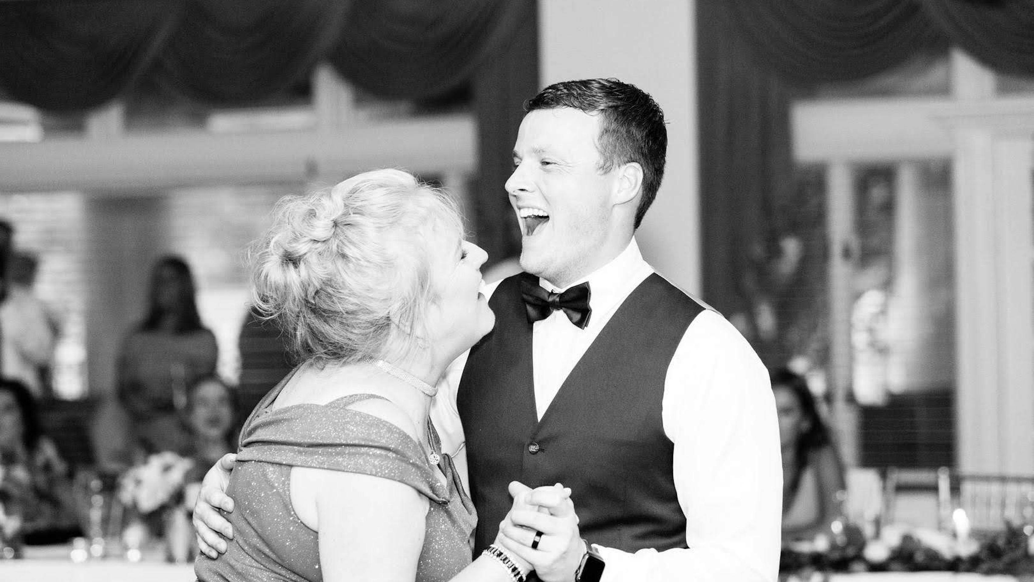 mother son dance wedding