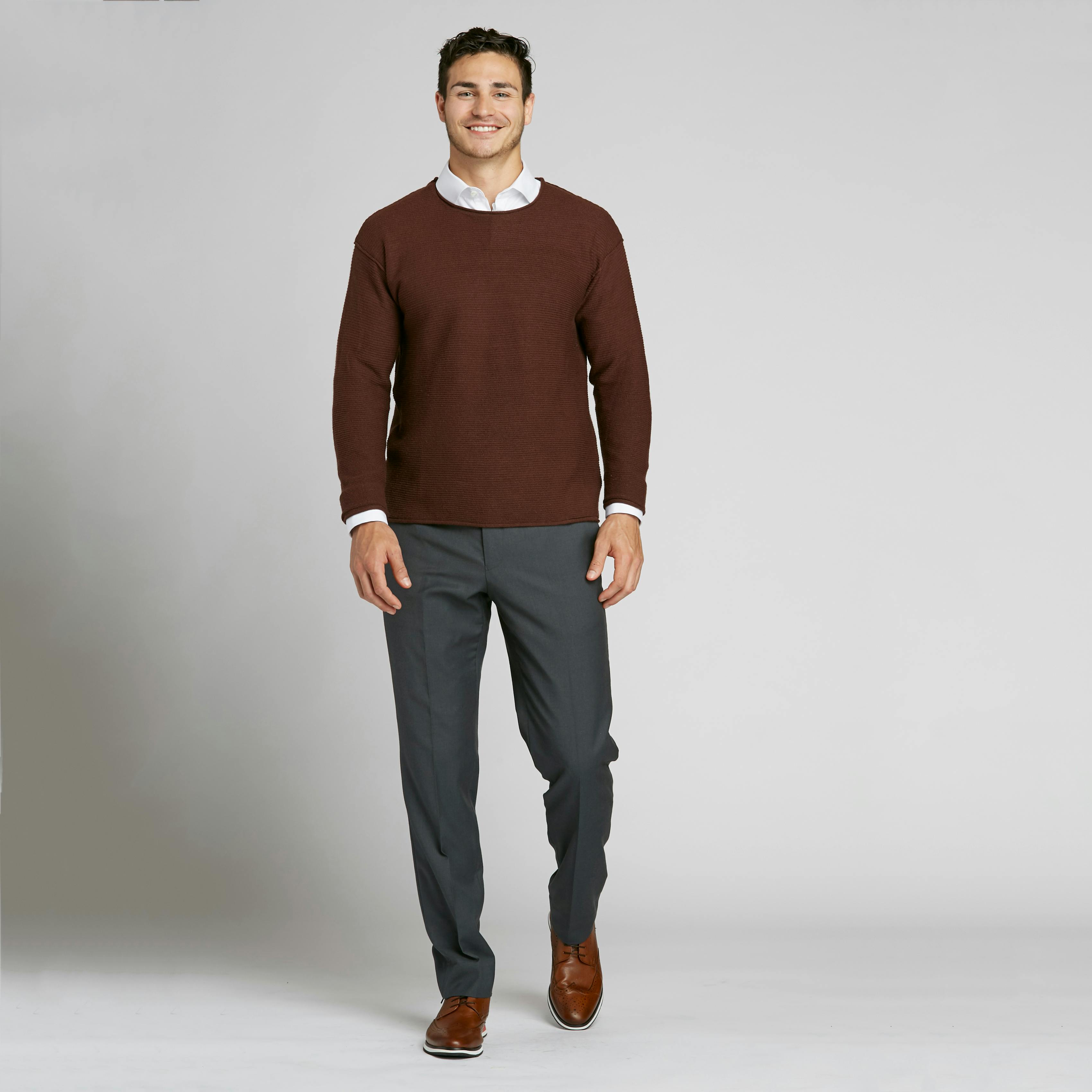 Charcoal gray is this year’s most popular wedding color. It is the best wedding suit color for grooms and groomsmen.