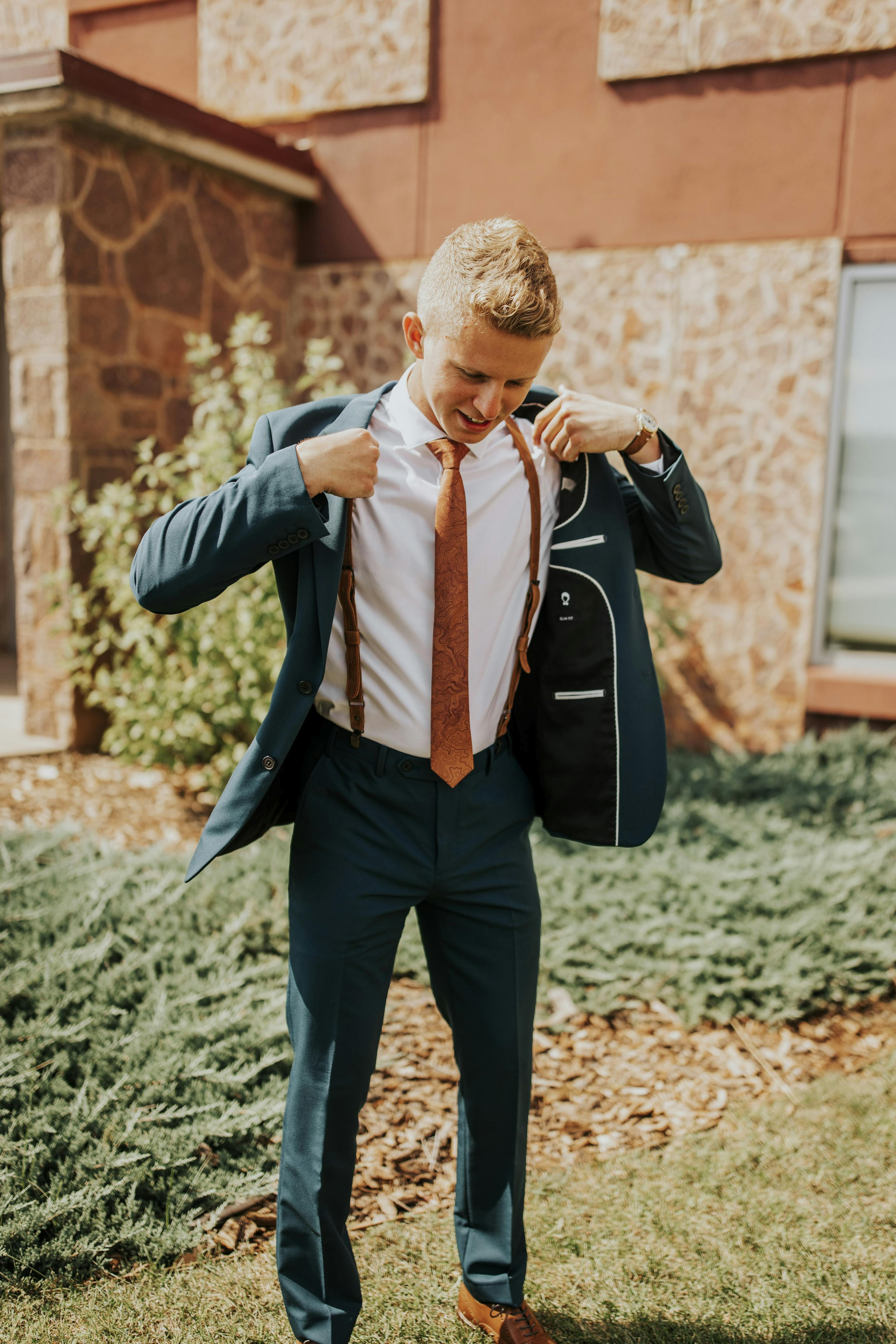 green and orange wedding colors