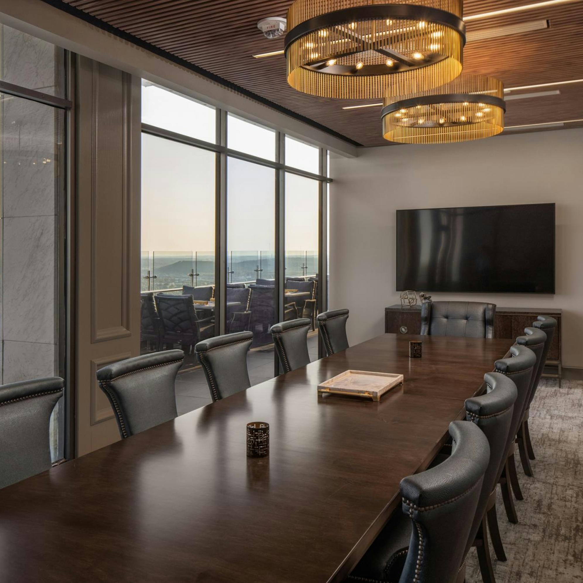 The Pinnacle Private Room - Tulsa - Summit Club