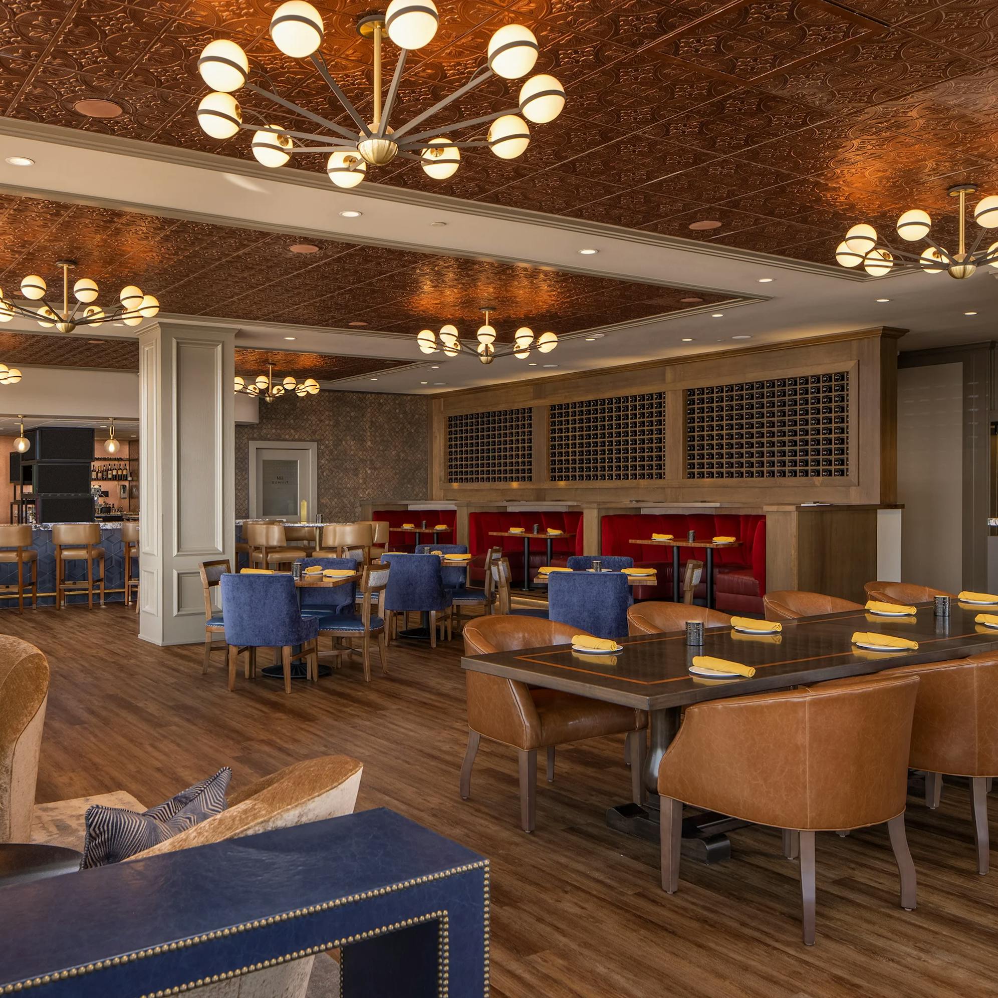 Summit Club - Private Member's Club - Floor 31 - Tulsa, OK