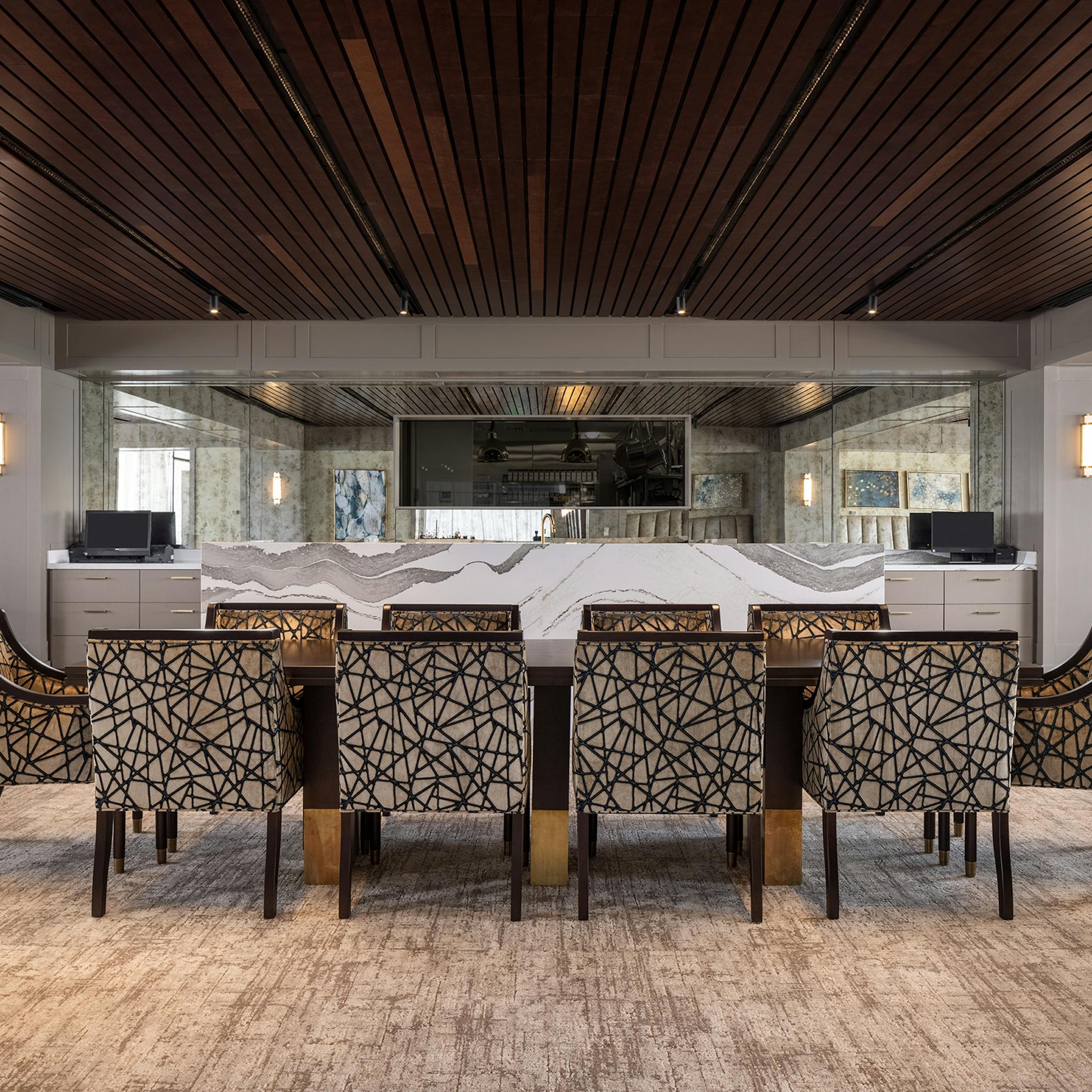 Summit Club - Private Member's Club - Fine Dining - Tulsa, OK