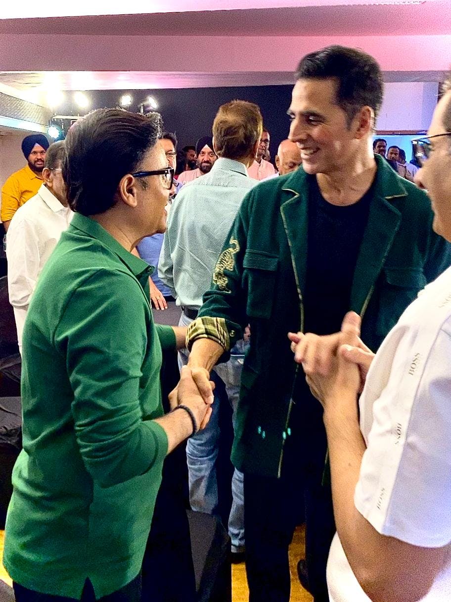 Akshay Kumar with Astrologer Dr. Sundeep Kochar