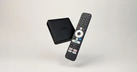 yallo TV-Box und Fernbedienung.