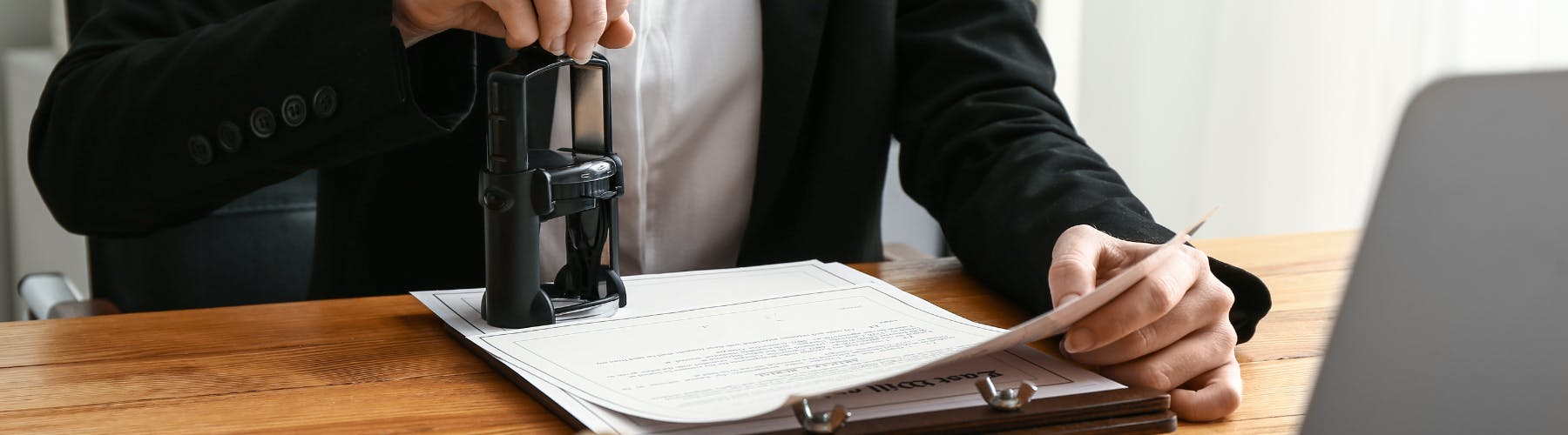 How to Get a Notary Public License in Missouri