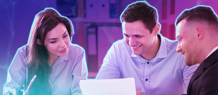 Comparación entre cross selling y up selling en seguros.