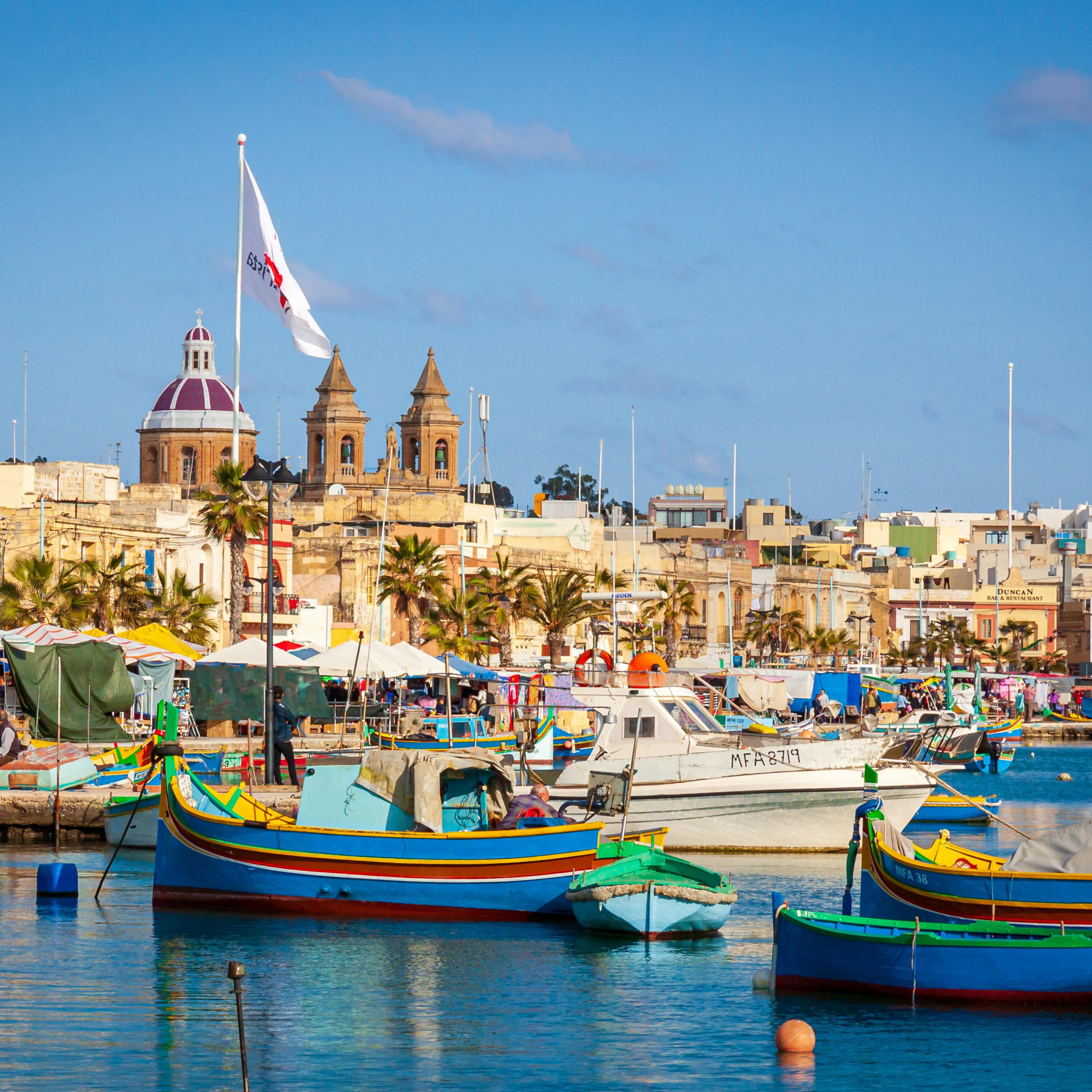 Hotel Survivors en Malta con piscinas panorámicas y tobogán, alojamiento incluido