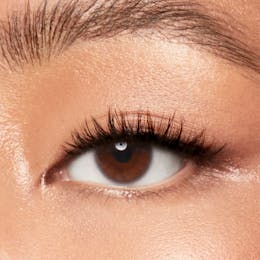 After applying SWATI Amazonite vegan & cruelty free faux mink lashes