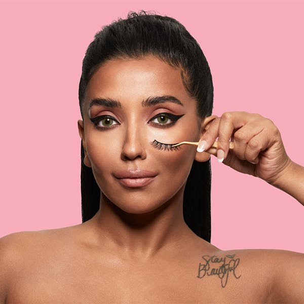 Apply SWATI Lashes