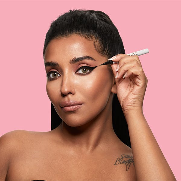 Apply SWATI Adhesive Eyeliner