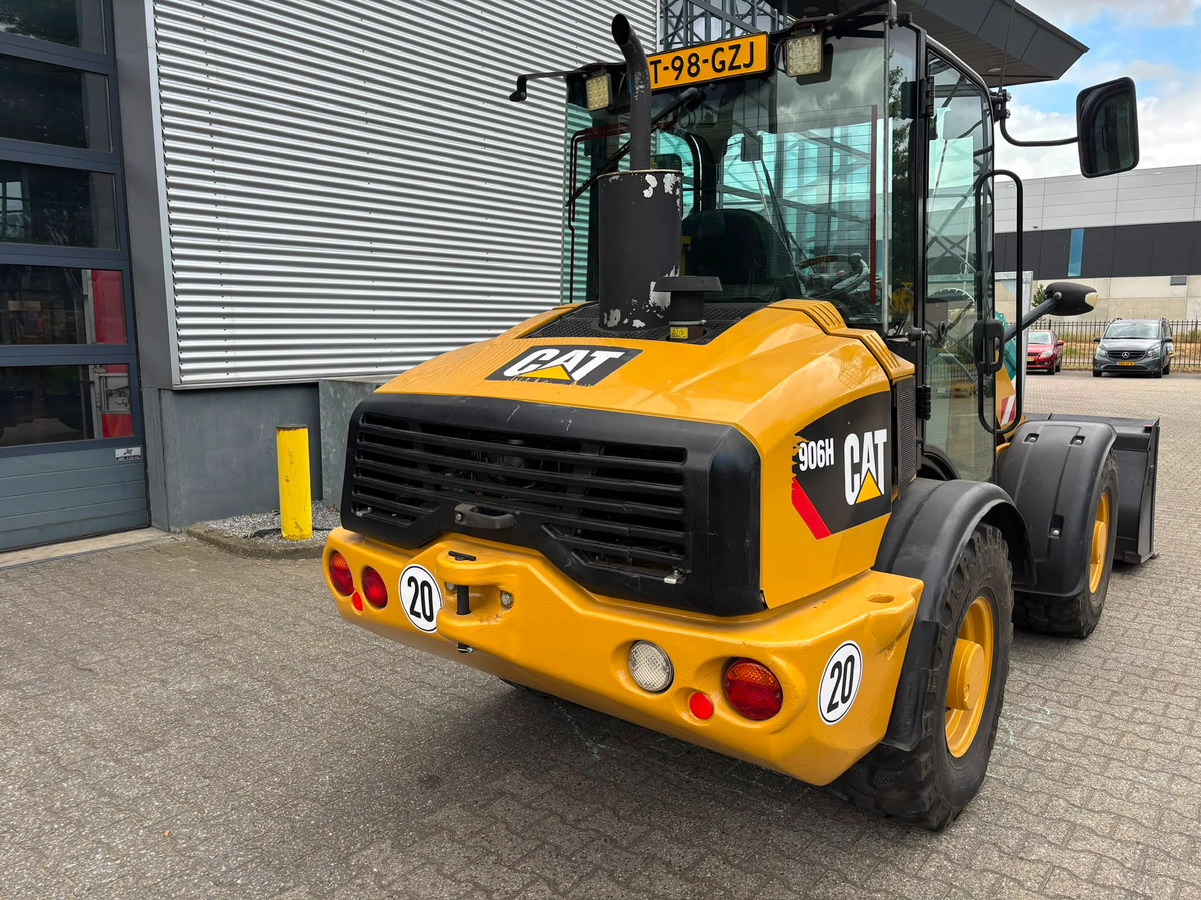 Cat906H