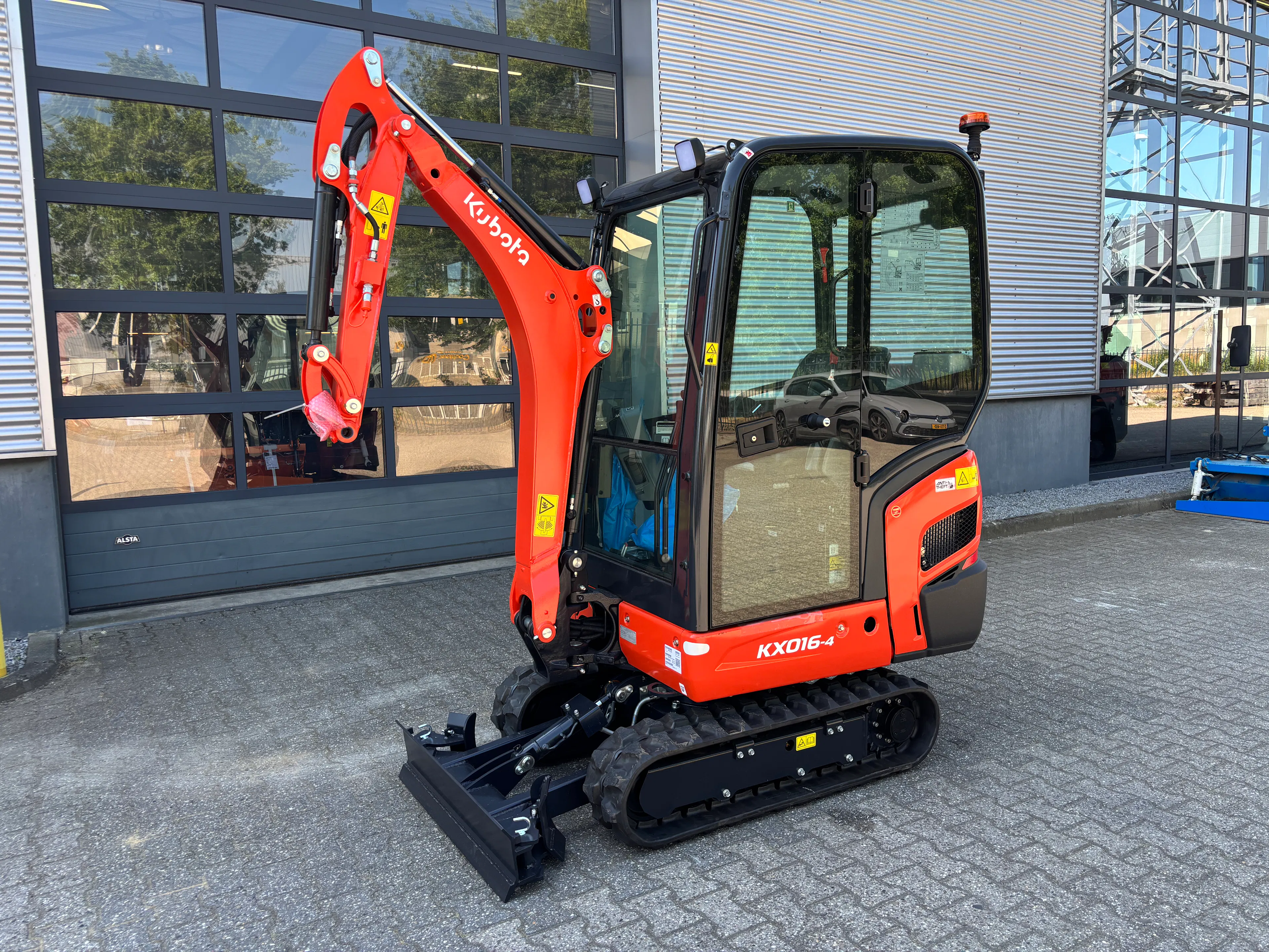 Kubota KX016-4