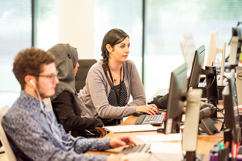 What is the Difference Between a 1099-MISC Contractor and a W-2 Employee? What is the Difference Between a 1099-MISC Contractor and a W-2 Employee?