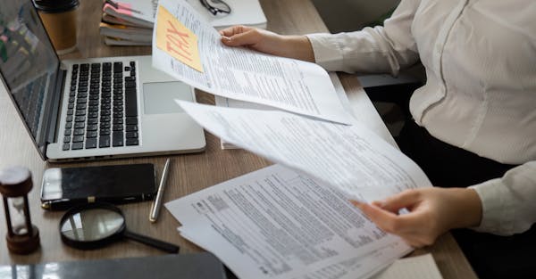 Highly Compensated Employees, Wage Bases, and the First Payroll Mistake of the Year