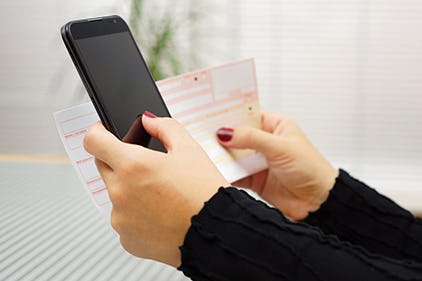 What is included in a basic paycheck infographic