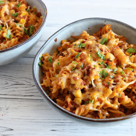Tacograteng med pasta, kjøttdeig og ost
