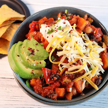 Bønnechili med søtpotet
