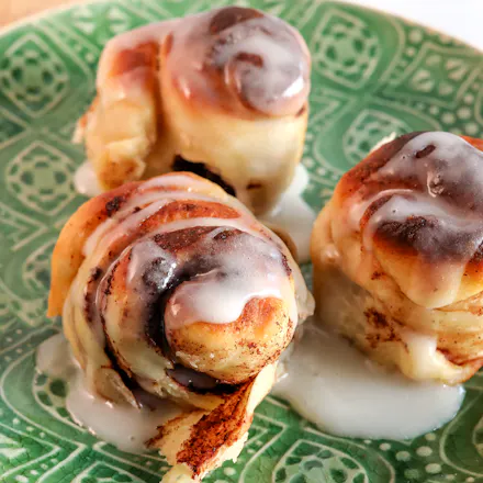 Kanelsnurrer med Synnøve Gresk Yoghurt