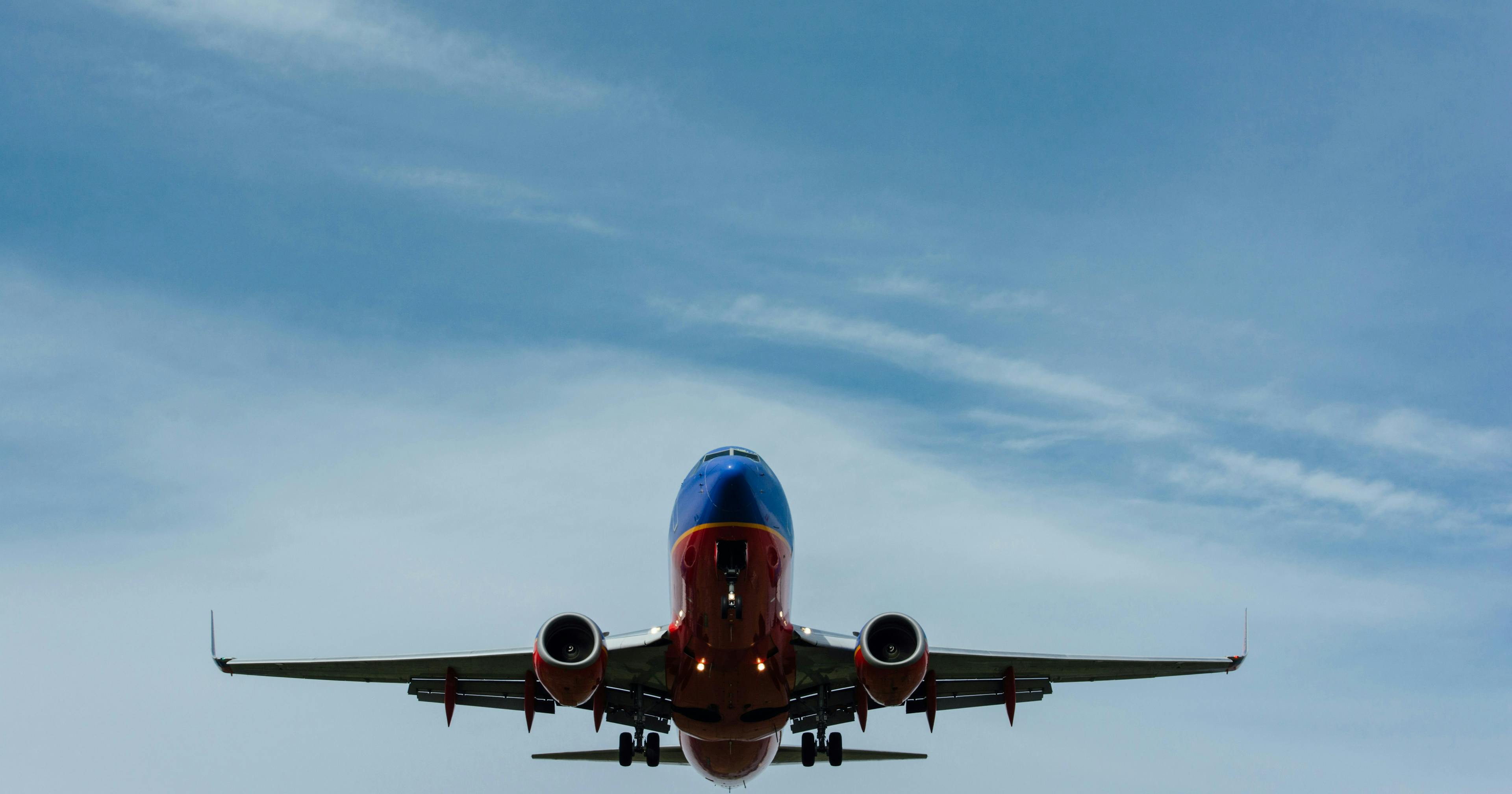 Plane landing 