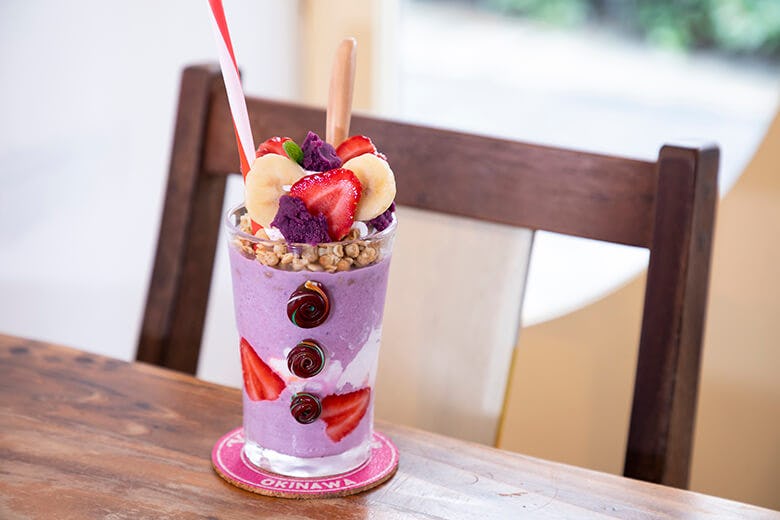 Vita Smoothies ビタ スムージーズ 素材を美味しくオシャレに味わう 国際通り近くの老舗スムージー屋さん 沖楽 Vita Smoothies ビタ スムージーズ 素材を美味しくオシャレに味わう 国際通り近くの老舗スムージー屋さん 沖楽