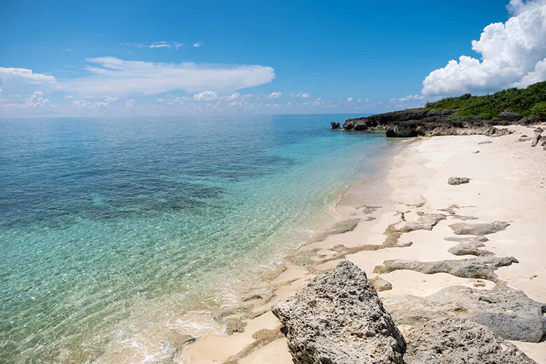 ムスヌン浜 来間 くりま 島のプライベート感満載ビーチで 絶景サンセット 降りそそぐ星空を満喫しよう 沖楽